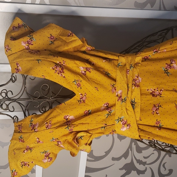 Jumpsuit - Picture 2 of 4